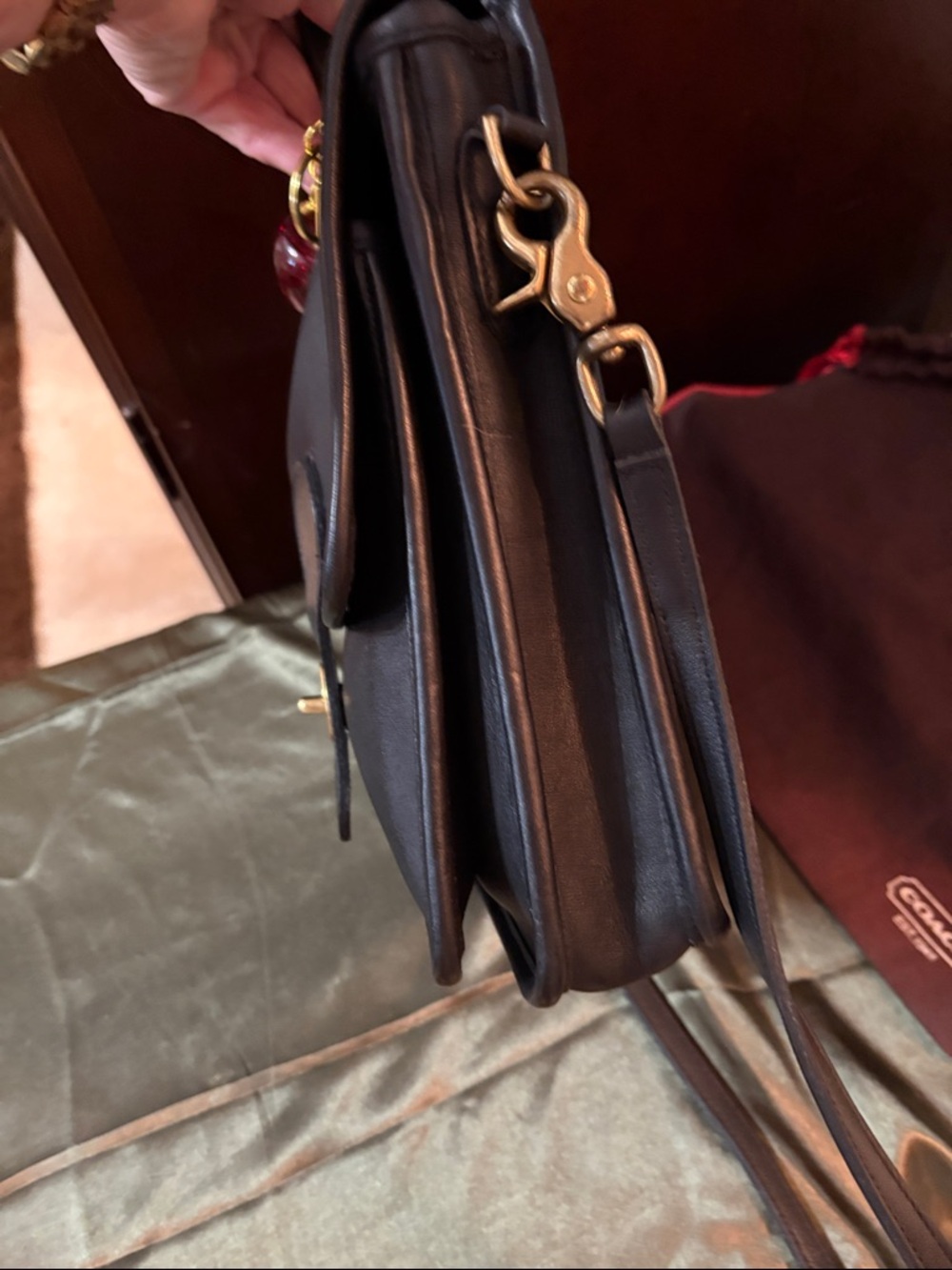 Vintage Coach Station Bag 5130 Black leather turnlock top handle crossbody USA - Picture 11 of 16